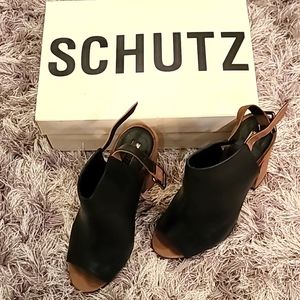 SCHUTZ BLOCK HEEL SANDALS